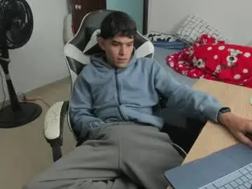 Chaturbate Free Live Porn of ronaldmq20