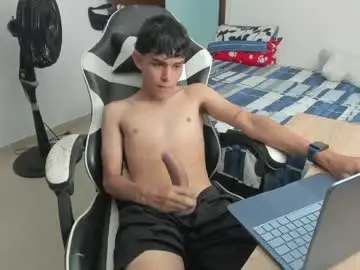 Chaturbate Watch Live Sex Cams of ronaldmq20