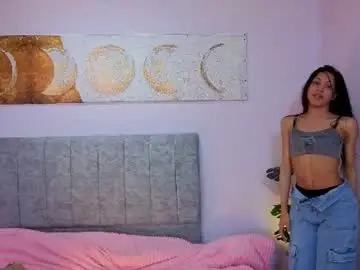 Chaturbate Watch Live Sex Cams of clara_evanss