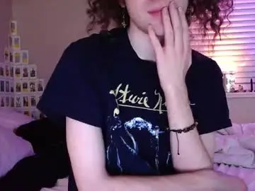 Chaturbate Live Sex Cam of curlydelicious