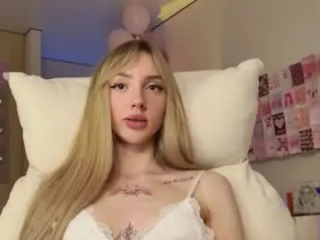 Chaturbate Adult Video Chat of lunainnk