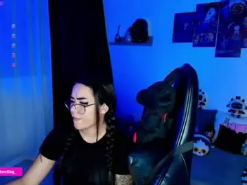 Chaturbate Live Sex Cam of nicorobinn