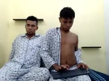 Chaturbate Live Porn of patrickvsnoah
