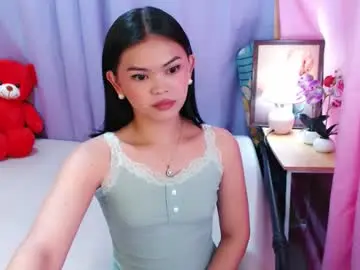 Chaturbate Live Sex Cam of yourlovelytranspinay