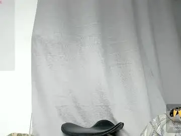 Chaturbate Sex Cam of caroline_tovar_