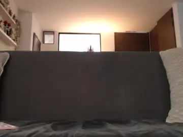 Chaturbate Live Sex Cam of guccipussy1