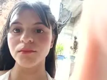 Chaturbate Nude Webcam of coralinexxx07