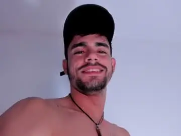 Chaturbate Adult Video Chat of couple_hoorny_