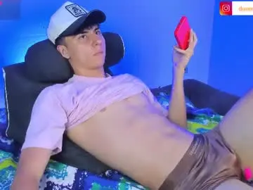 Chaturbate Live Sex of demian_cute