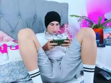Chaturbate Watch Live Sex Cams of andresznaygarcia