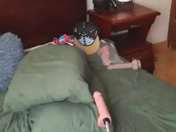 Chaturbate Live Sex Cam of hairyncuteass