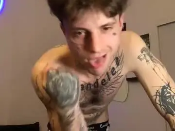 Chaturbate Adult Video Chat of prettyboyszn