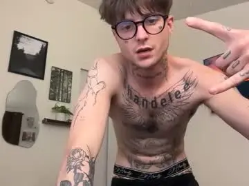 Chaturbate Adult Video Chat of prettyboyszn