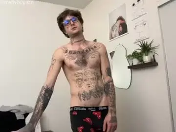 Chaturbate Free Porn Cam of prettyboyszn