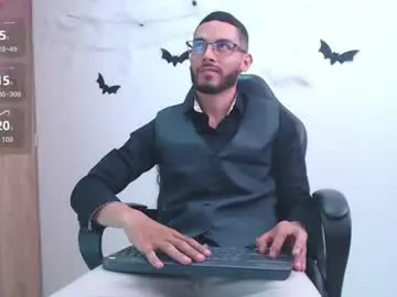 Chaturbate Live Sex Cam of th_russ