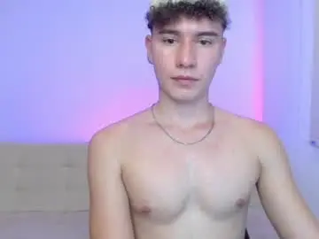 Chaturbate Live Porn of adrian_morelli