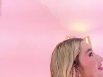 Chaturbate Live Sex Cam of alison_collins_