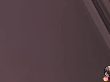 Chaturbate Live Sex Cam of emilyallen_1