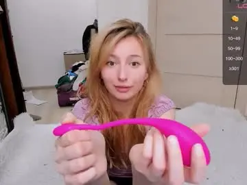 Chaturbate Watch Live Sex Cams of sandycramerrr