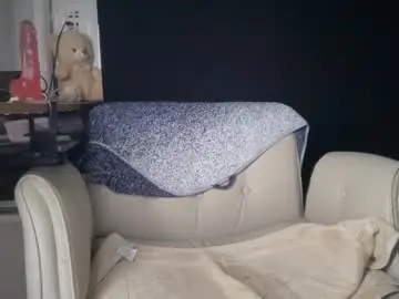 Chaturbate Live Porn of ema_lov3