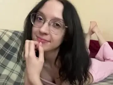 Chaturbate Live Sex Cam of tiny_bloom