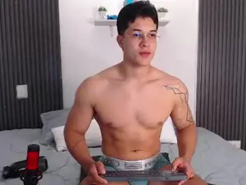 Chaturbate Best live sex cam show of travis_joplinn