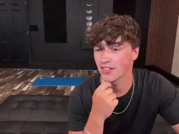 Chaturbate Live Sex Cam of alpha_luke