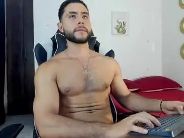 Chaturbate Best live sex cam show of bryan_oficials
