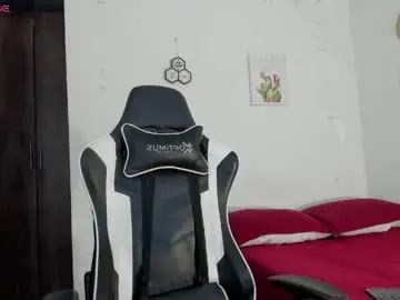 Chaturbate Live Sex Cam of bryan_oficials