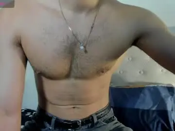 Chaturbate Live Sex Cam of bryan_oficials
