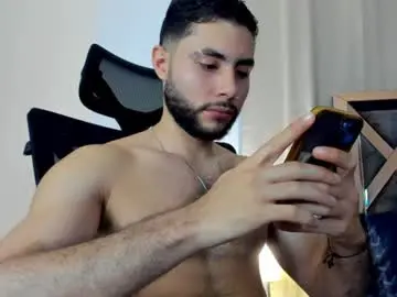 Chaturbate Live Sex of bryan_oficials