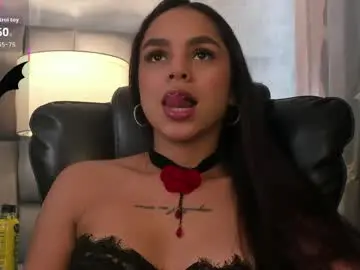 Chaturbate Free Live Porn of carolinefyre