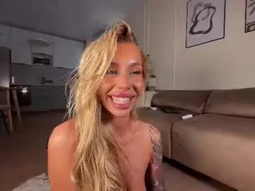 Chaturbate Sex Cam of creambaby1