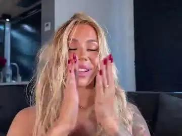 Chaturbate Free Porn Cam of creambaby1