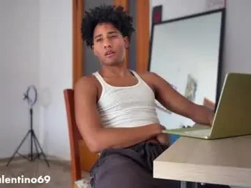 Chaturbate Sex Chat of livewithlokkkki