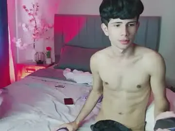 Chaturbate Sex Chat of yeremmy_twink