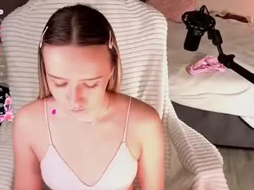 Chaturbate Adult Video Chat of alodiaacomb