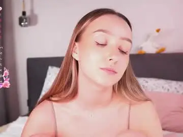 Chaturbate Adult Webcam of alodiaacomb