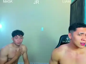 Chaturbate Live Sex Cam of liiam_jesus