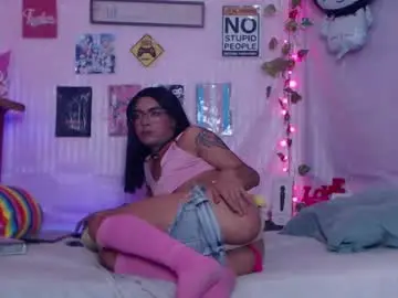 Chaturbate Adult Video Chat of nikol_twink02
