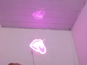 Chaturbate Free Live Porn of valerii__fox_69