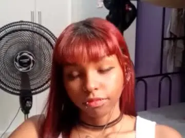 Chaturbate Live Sex Cam of catinahernadez