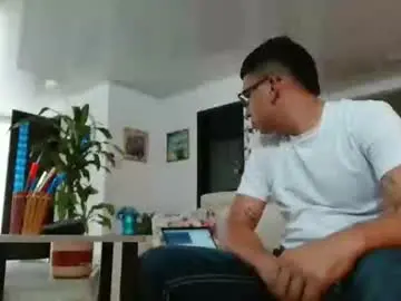 Chaturbate Nude Webcam of damyan_2003