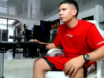 Chaturbate Sex Cam of damyan_2003