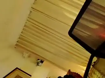 Chaturbate Live Sex Cam of itsmealondra