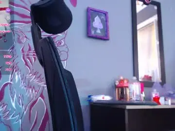 Chaturbate Live Sex Cam of regina_iris