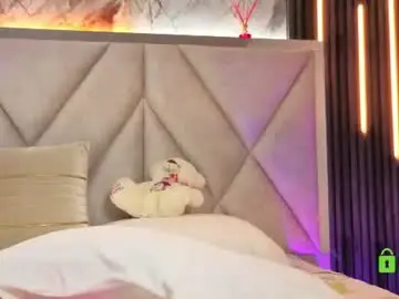 Chaturbate Free Porn Cam of smile__1