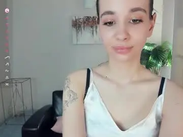 Chaturbate Nude Webcam of your_desssert