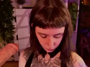 Chaturbate Adult Webcams of hugme_