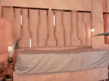 Chaturbate Nude Webcam of ari_monet